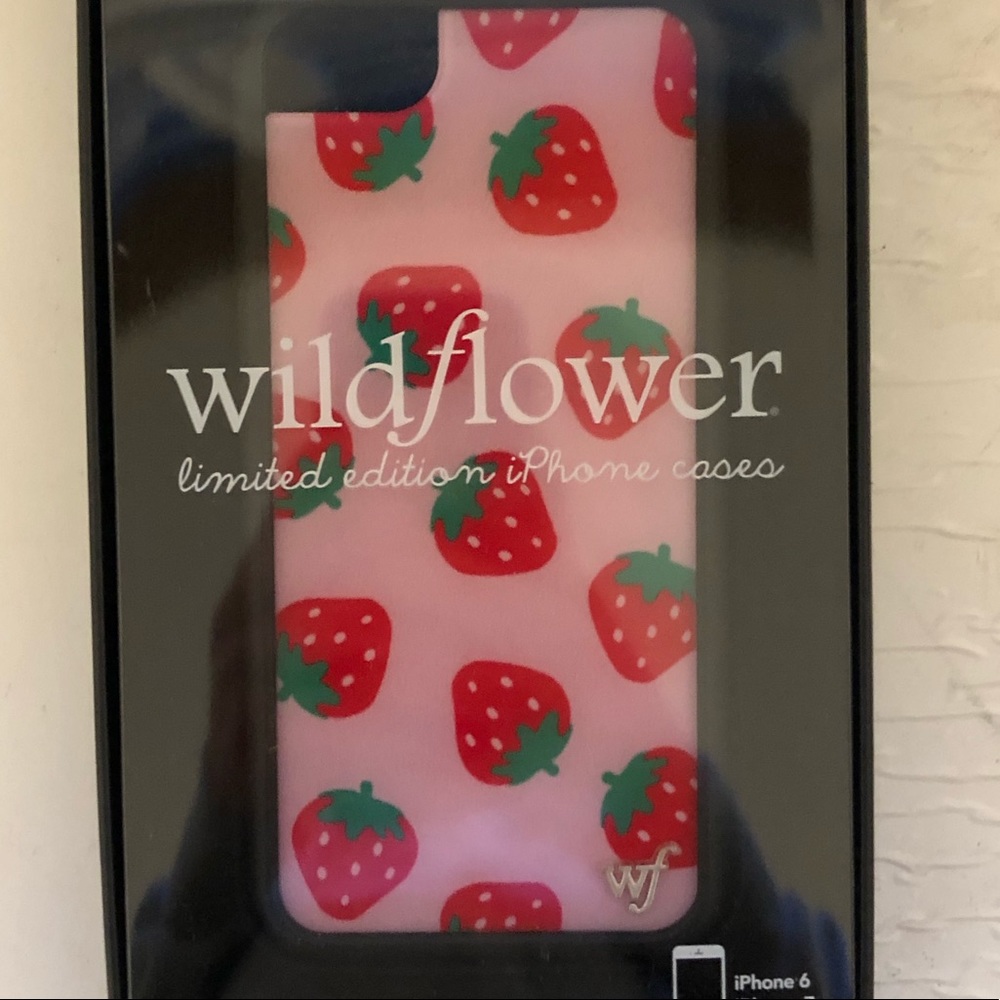 wildflower straberry case *iphone 6/7/8 size*